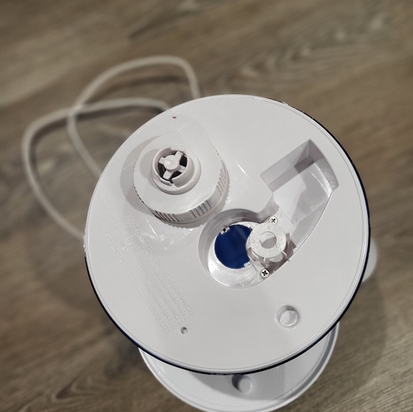 Crane Humidifier - Picture 6 of 6